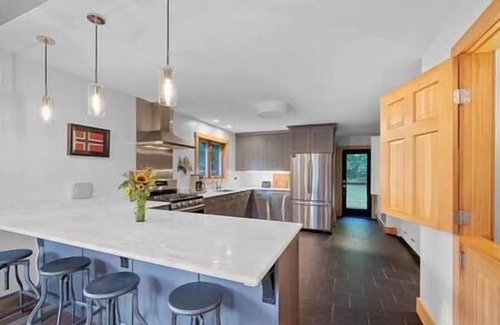 Stowe Area Ski Chalet | Contemporary Chalet - Open floor plan - Location!