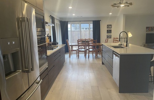 Belden House | Contemporary Charm near Elvis Presley’s Birthplace - Sleeps 12