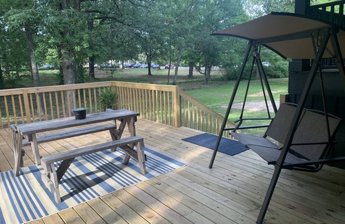 Belden House | Contemporary Charm near Elvis Presley’s Birthplace - Sleeps 12