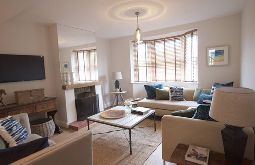 Ascot House | Contemporary, cosy, stylish Victorian home in Royal Berkshire.
