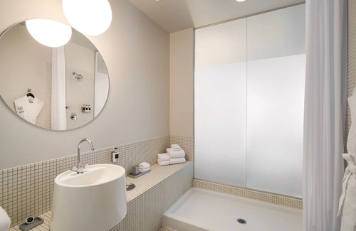 Financial District Hotel | Contemporary Downtown Escape Near Museums, Dining & Nightlife