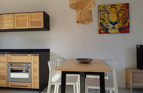Paradou House | Contemporary gîte in Paradou. Sleeps 12.