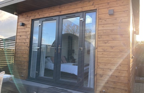 St. Eval House | Contemporary Guest House With Outside Barrel Sauna