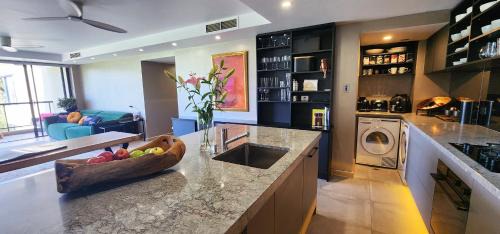 Rushcutters Bay Apartment | Contemporary Harbourside Apartment