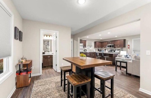 Fort Wayne House | Contemporary Home Near Downtown FW!