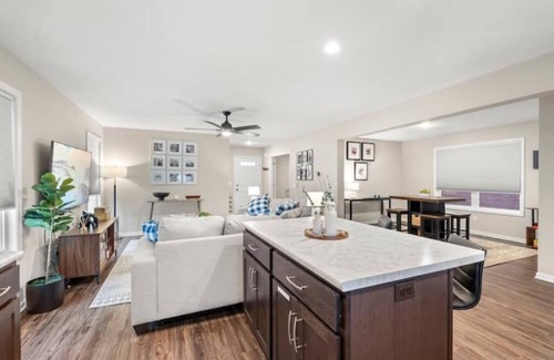 Fort Wayne House | Contemporary Home Near Downtown FW!
