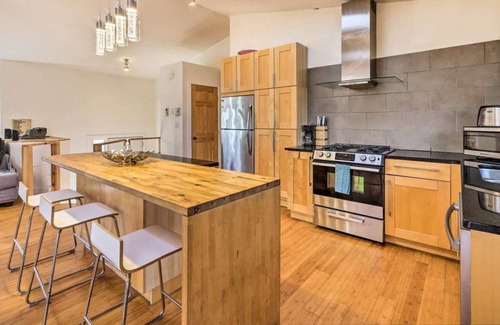 Tamiment House | Contemporary House in the Poconos - Monroe Co