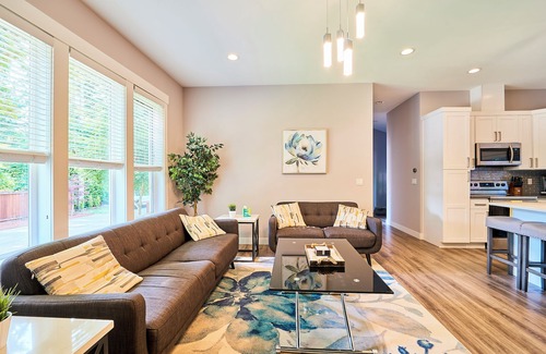 Kirkland Apartment | Contemporary house Kirkland Guest House