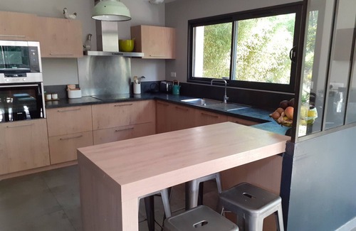 Fuveau House | Contemporary house near Aix en Provence Sainte Victoire view