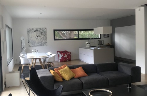 Biarritz Villa | Contemporary house opening onto a large, quiet terrace close to the beach