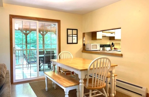 Moultonborough House | Contemporary In Water Access Community