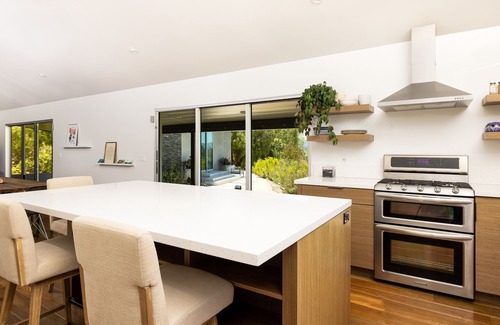 Meiners Oaks House | Contemporary indoor-outdoor luxury wellness center w/pool, hot&cold tubs, sauna