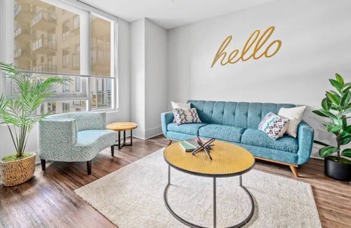 Buckhead Village House | Contemporary living in Buckhead 2BDS/2BA