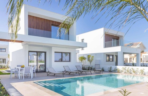 Softades Villa | Contemporary, modern only mins from the coastline.