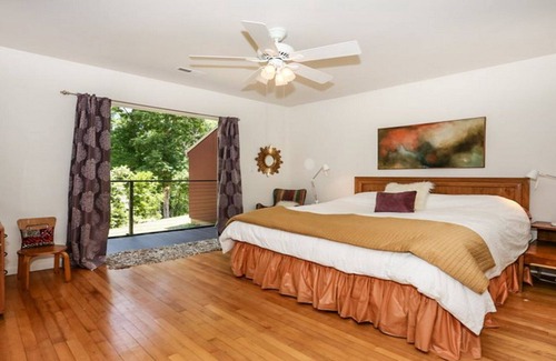 Columbus House | Contemporary Modern Mountain Escape 9.3 Miles To TIEC