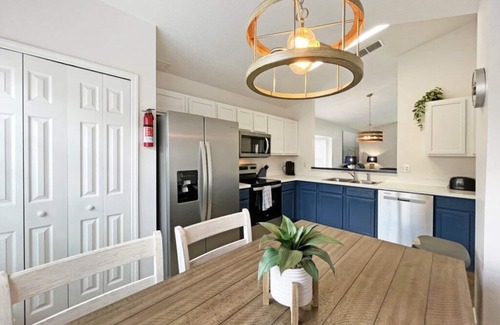 Westridge House | Contemporary Pool Home - Newly Furnished - Gated Community