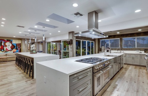 Las Vegas Villa | Contemporary Private Villa w/Pool, Sports Court & Near Strip!