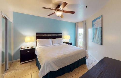 Crystal Harbour Resort | Contemporary Seaside Retreat! 4 Relaxing Suites w/ Kitchens! Pool, Pets Allowed!