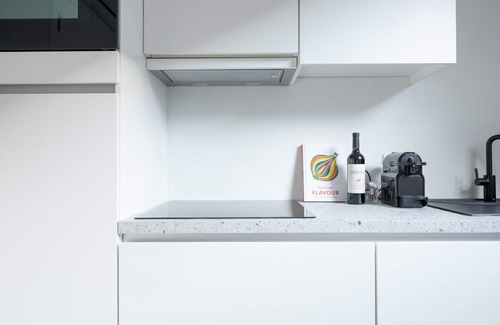 Kunstenkwartier Apartment | Contemporary Studio with Easy City Access