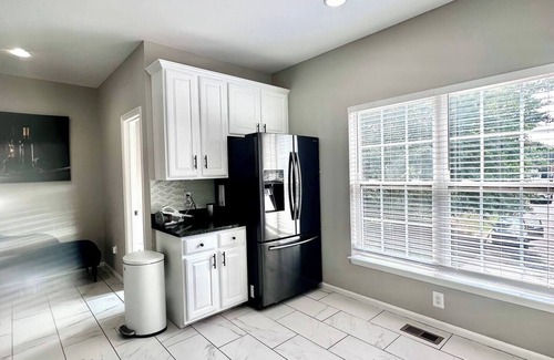 Sterling House | Contemporary Town-home with free parking at premises!