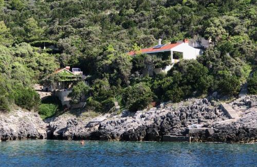 Rasohatica House | Contessa robinson house