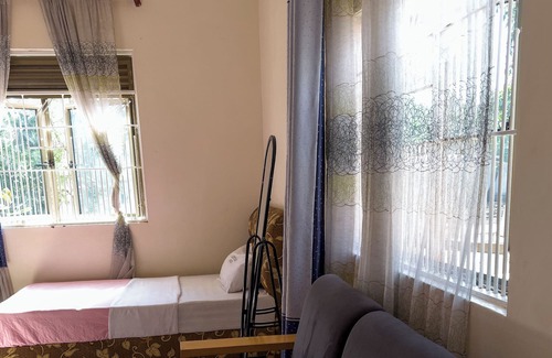 Kireka Hotel | Contra Hotel