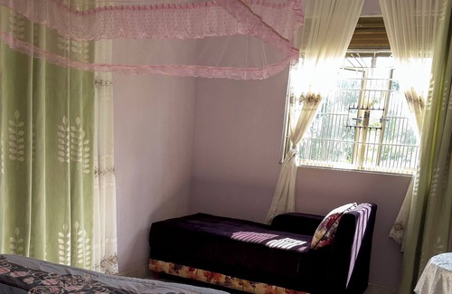 Kireka Hotel | Contra Hotel