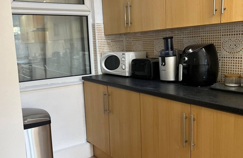Newham House | π οΈ Contractor, Professional and Family Accommodation β
Short or long stays