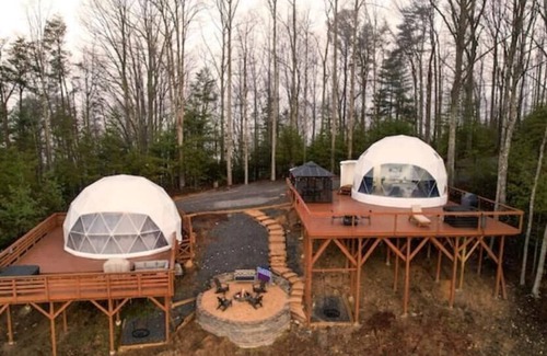 Hartford Boat Rental | Contrast Cove Dome in Smoky Mountains - GlampiTiNnn