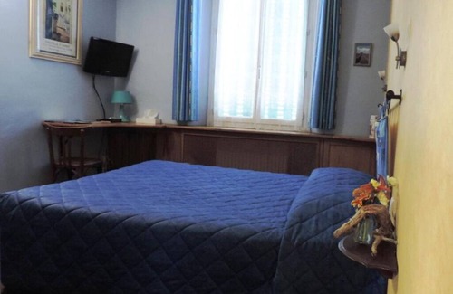 Digne-les-Bains Hotel | Convenience & Comfort! Close to Verdon Natural Regional Park