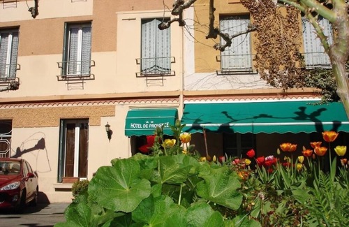 Digne-les-Bains Hotel | Convenience & Comfort! Close to Verdon Natural Regional Park