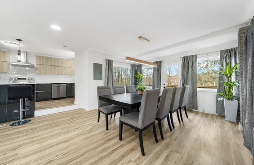 Lawrenceville House | Convenience location Spacious Cleaning in Lawrenceville