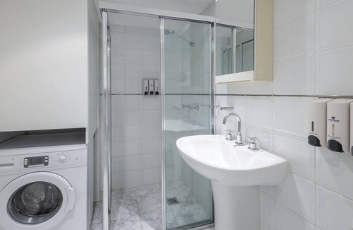 Cremorne Apartment | Convenience, Proximity, and Genuine Hospitality