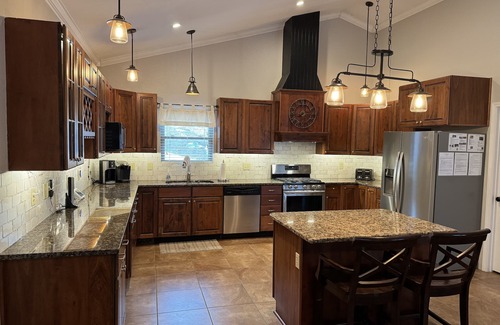 Caryville House | CONVENIENCE! Steps away to a private dock & 5 miles to a marina/grocery/hwy!