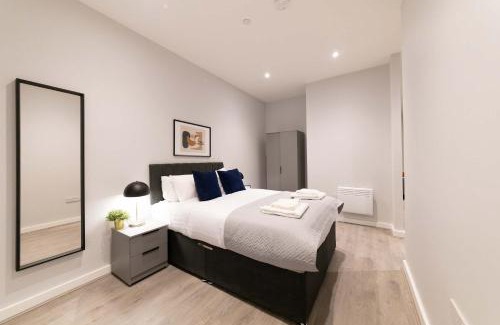 Liverpool Apartment | Convenient 2 Bed Apartment in Waterloo Liverpool