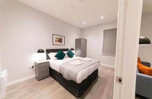 Liverpool Apartment | Convenient 2 Bed Apartment in Waterloo Liverpool
