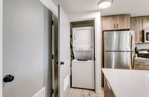 Downtown Salt Lake City Apartment | Convenient 2BR Apt w Parking Near Downtown SLC