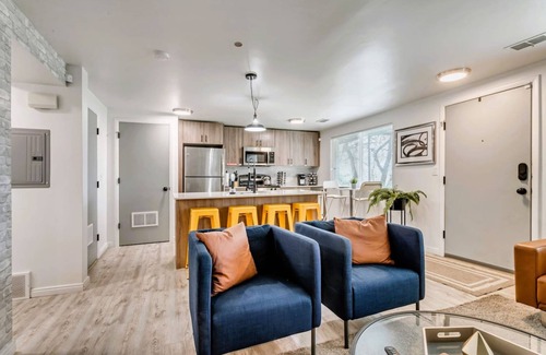 Downtown Salt Lake City Apartment | Convenient 2BR Apt w Parking Near Downtown SLC