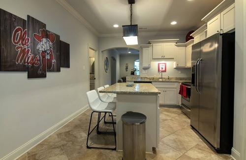 Oxford Condo | Convenient 3B/3.5BA, two miles from The Square and Campus