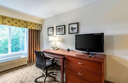 Parkrose House | Convenient accommodations near Portland International Airport