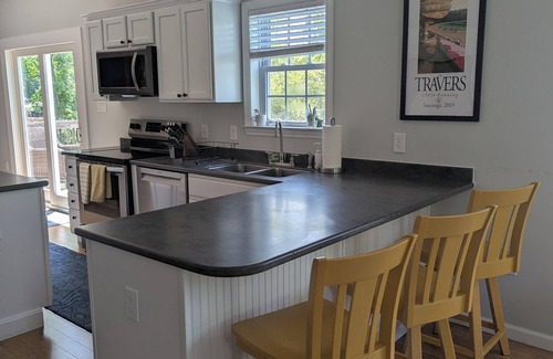 Saratoga Springs House | Convenient Location - N. End of Saratoga Lake