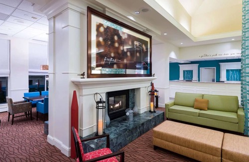 Hopelawn Hotel | Convenient Location w/Free Parking & Fitness Center, Minutes to Roosevelt Park