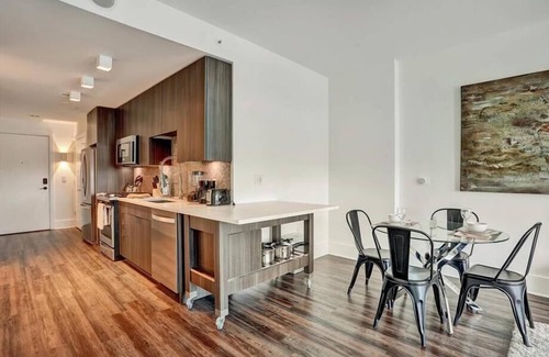 Garden Hills Apartment | Convenient Luxury | 1BR w Deck/Spa/Pool | Buckhead