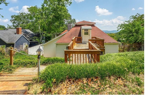 Northside House | Convenient Northshore 3 Bed 2 Bath Spacious Home