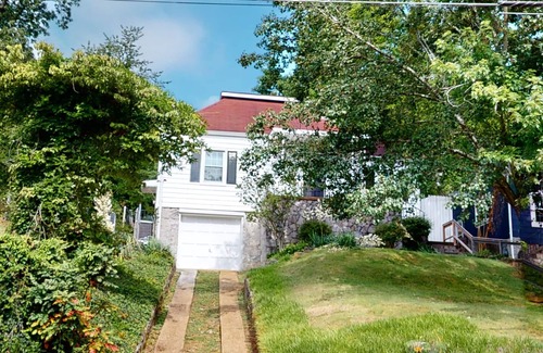 Northside House | Convenient Northshore 3 Bed 2 Bath Spacious Home