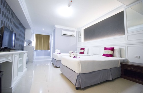Bang Chak Hotel | Convenient Park Bangkok Hotel
