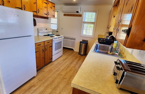Thomaston House | Convenient, private, well equipped home, located in beautiful Thomaston.