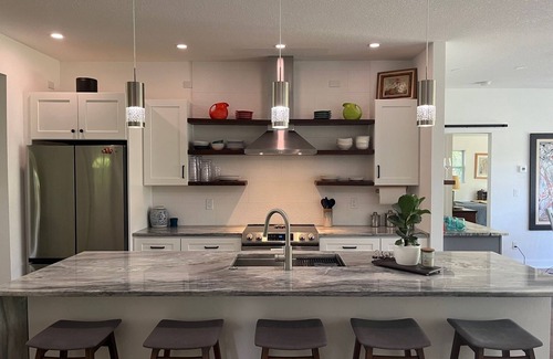 Arlington Park House | Convenient + Quiet + Relaxing/Close to Beaches + Close to Activities