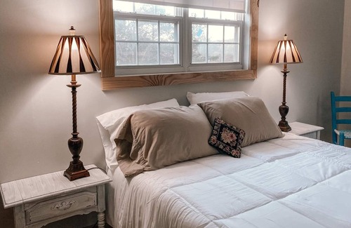 Killen Cottage | Convenient, Quiet, Relaxed, & Fisherman's Paradise With Excellent Boat Parking