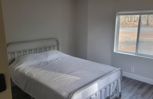 Glenburn Apartment | Convenient Rural Retreat